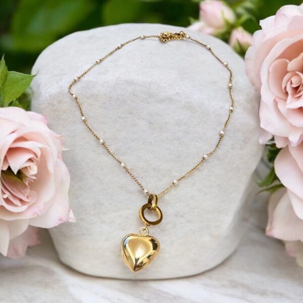 "GOLD DAMIEL"