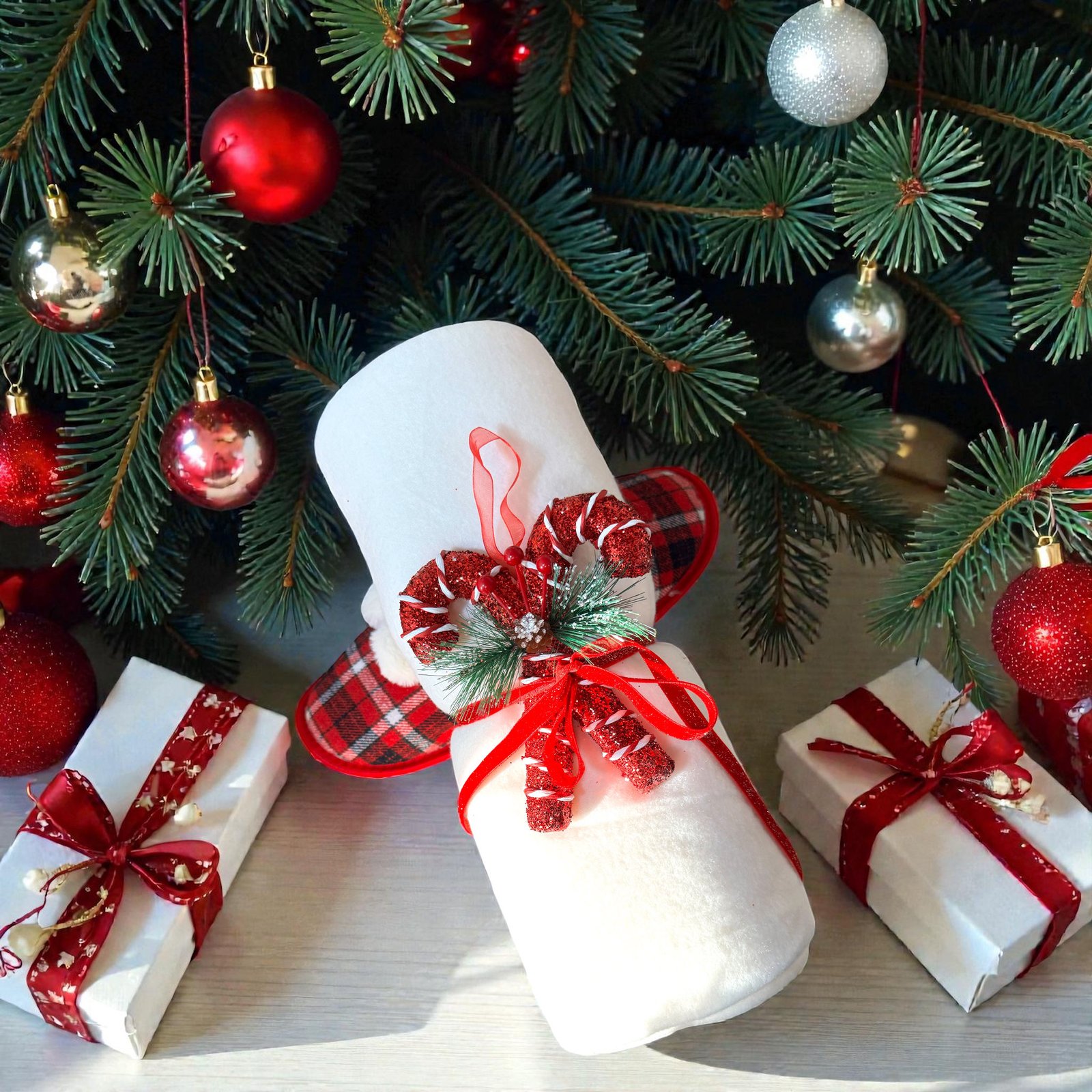 "Christmas Gift Box" - Image 7