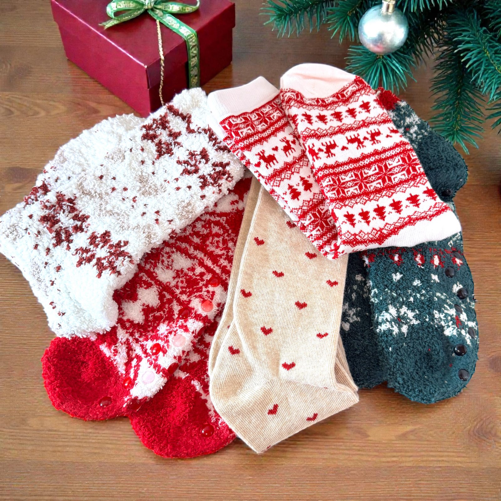 "Christmas Gift Box" - Image 4